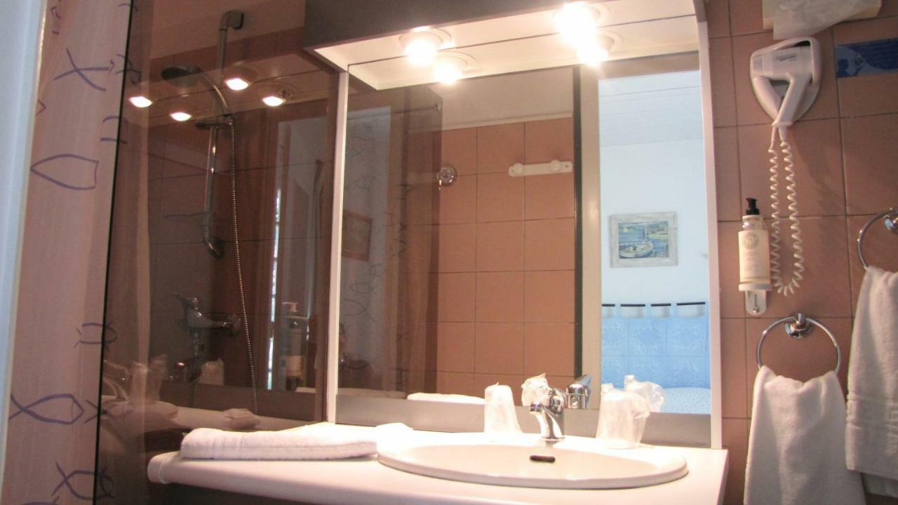 Le Bois-Plage-en-Ré Hotel Les Gollandieres חדר תמונה